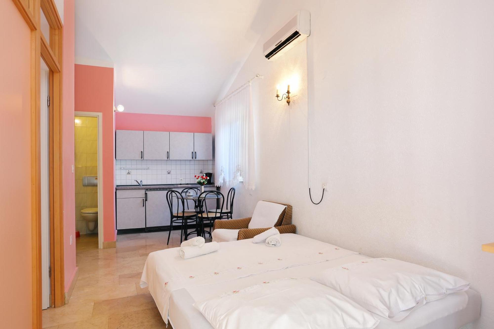 Apartments With A Parking Space Marusici, Omis - 18497 Mimice Bilik gambar